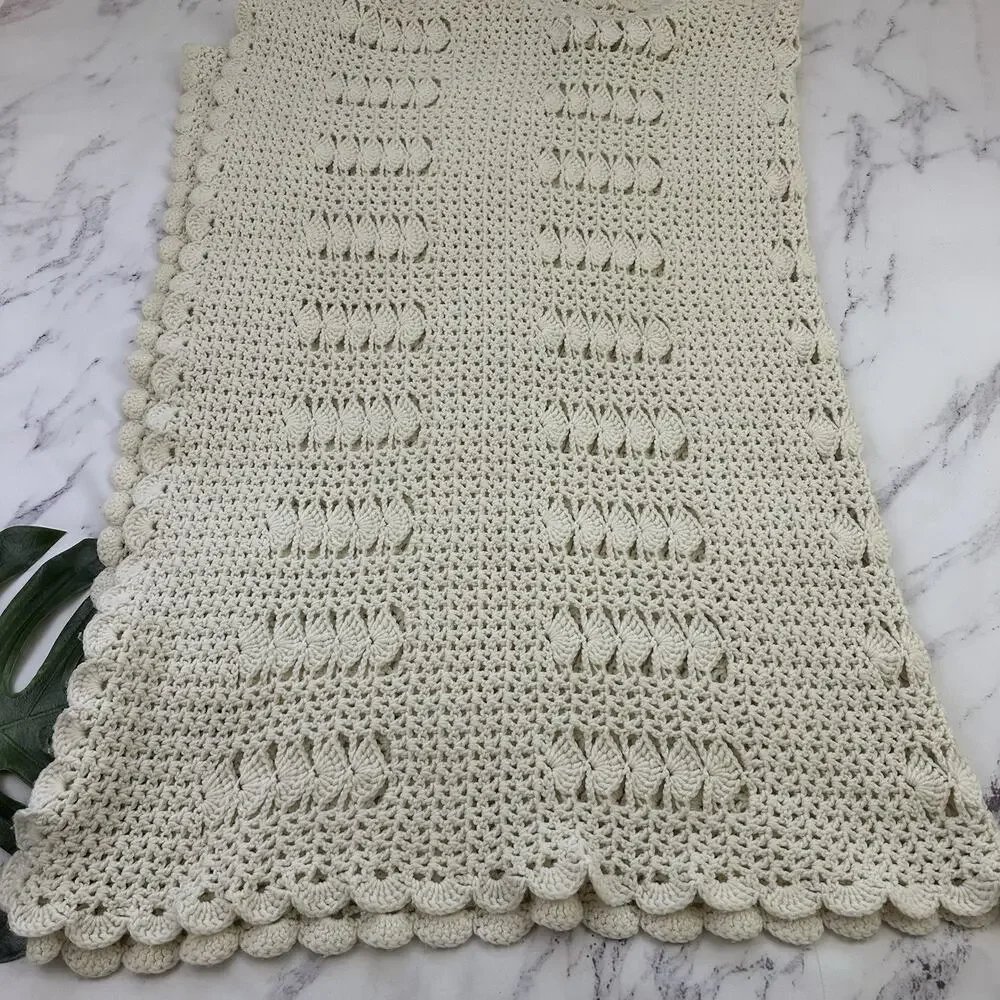 Vintage 70s Handmade Crochet Knit Throw Blanket Cream Cottage Cozy Chunky